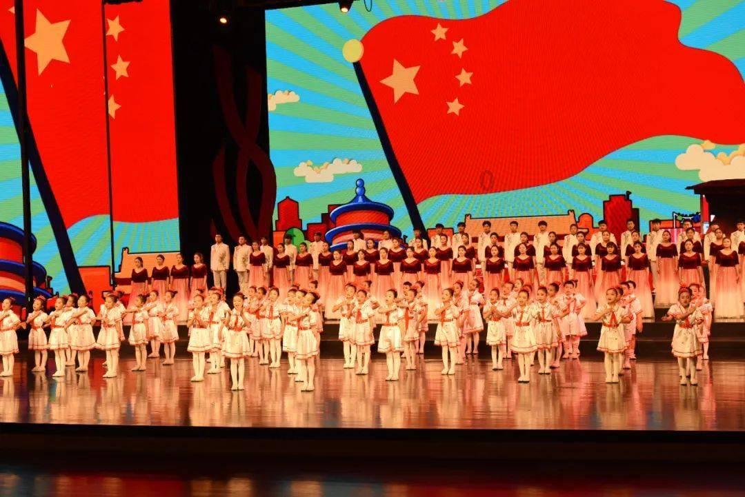 登高望远迎新春!誉城集团青山市政“公益徒步 环保同行”健步行活动圆满举办