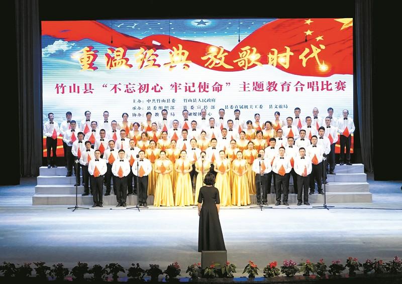 杭州爸爸辅导作业怒拍桌子骨折了，辅导作业的时候如何调整自己的心理状态？游戏画面