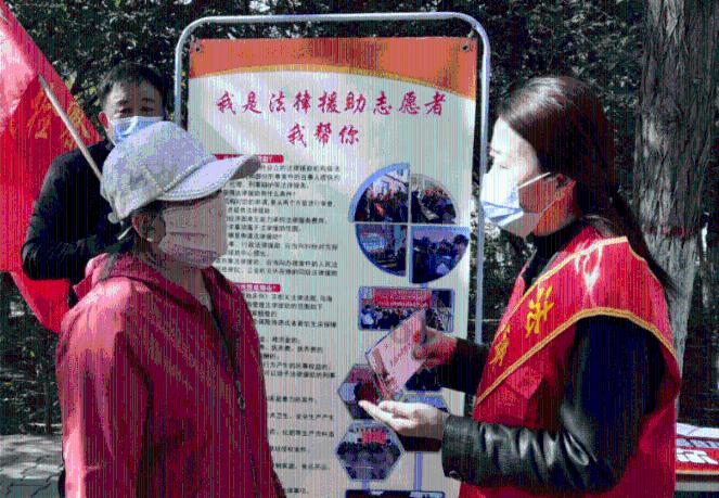 有抬头纹，怎么办呢？游戏画面