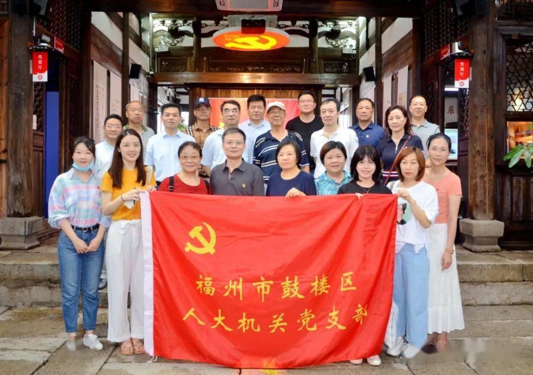 追风压弯,国产准公升级四缸跑车赛800,52999元香不香?