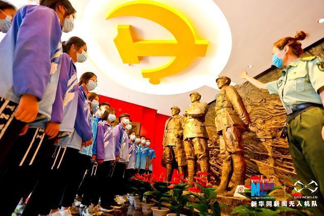 《康熙微服私访记》8位女主现状，个个风韵犹存，婚姻却迥然不同