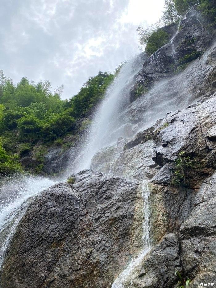 逃离神秘海底世界