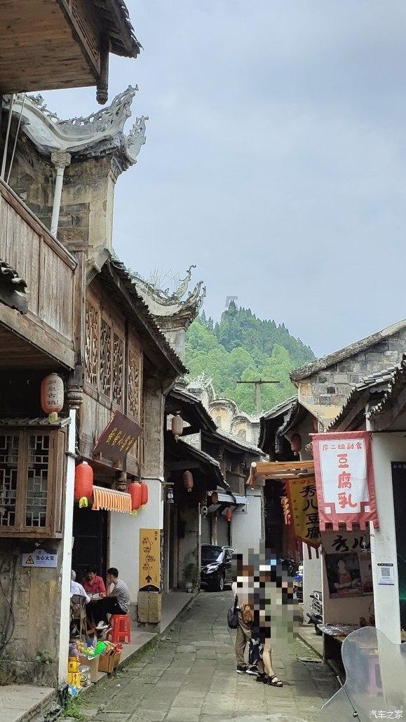 中国中学生参加俄远东联邦大学国际冬令营