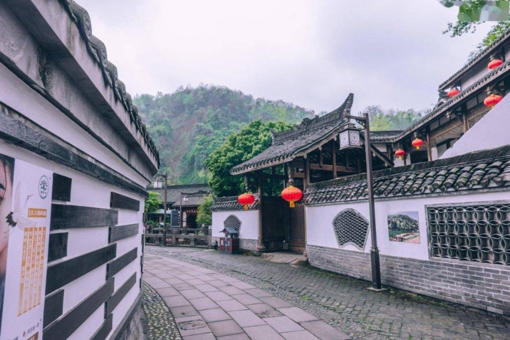 卡通骆驼救援
